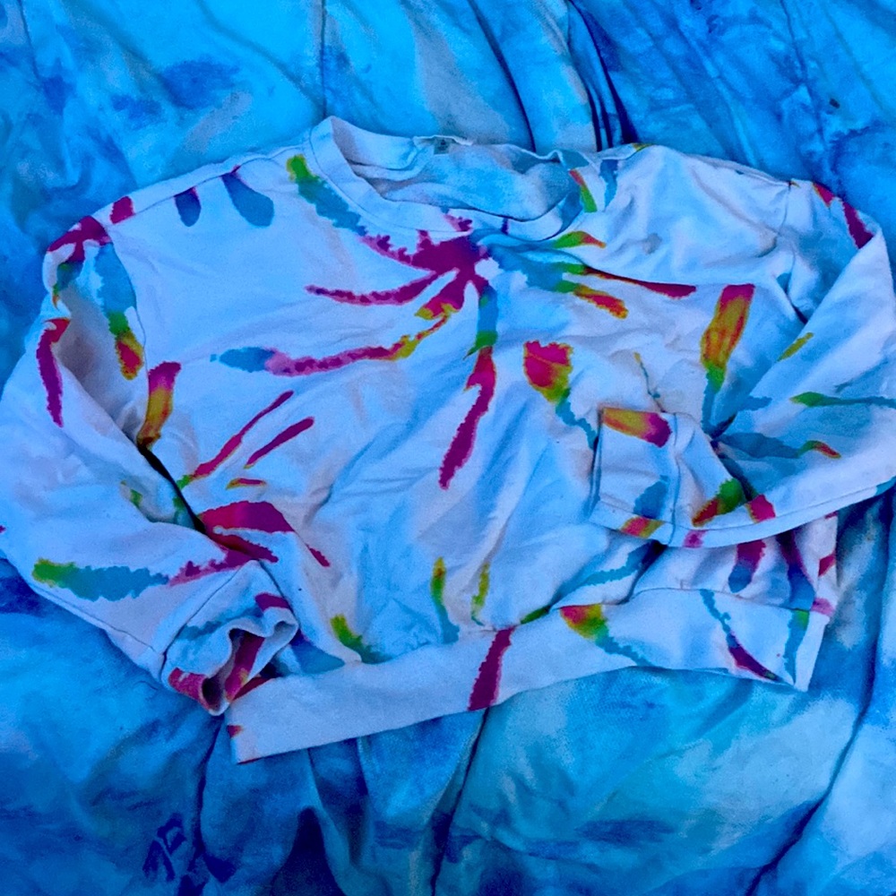Tie-dye cropped long sleeve T